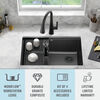 Lavabo de cocina tipo estación de trabajo con un receptáculo de compuesto de granito de 30" de montaje bajo encimera, con reborde WorkFlow™ y accesorios en negro metálico